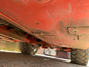 Телескопический погрузчик MANITOU MRT 3050