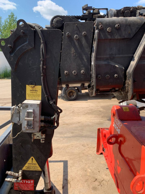 Телескопический погрузчик MANITOU MRT 3050