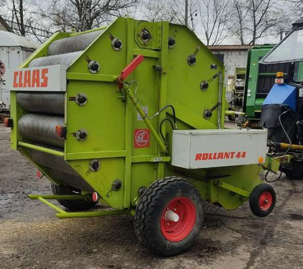 Пресс подборщик Claas Rollant 44 (Класс Роланд 44)