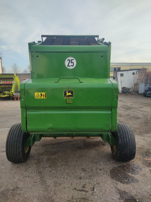 Пресс подборщик John Deere 580 (пресс Джон Дир)