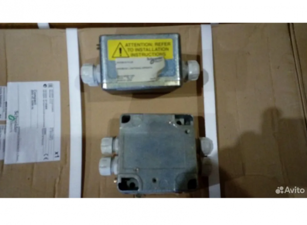 Грозоразрядник modbus plus 490NAC-721-00 Schneider