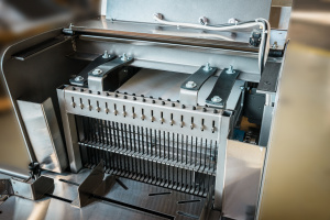 Секрет вкусного хлеба: Хлеборезательная машина «Агро-Слайсер» в действии