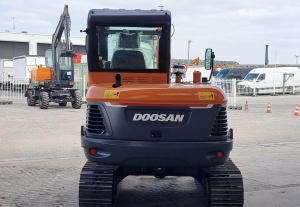 Гусеничный мин-экскаватор Doosan DX60 ACE -10N