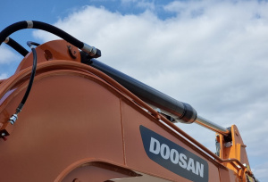 Гусеничный мин-экскаватор Doosan DX60 ACE -10N