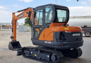 Гусеничный мин-экскаватор Doosan DX60 ACE -10N