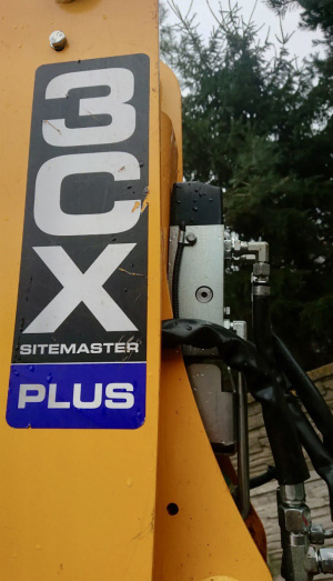 Экскаватор-погрузчик JCB 3CX SITEMASTER