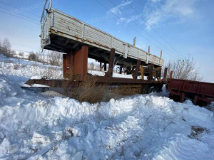 Прицеп ЧМЗАП-9985, зав. № машины (рамы) - 22Х13142, г.в. - 1979, Гос. рег. знак - 7304АА 22, цвет - коричневый