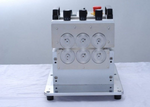Сепаратор для печатных плат с тремя дисковыми ножами RHT-710