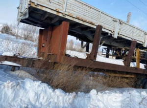 Прицеп ЧМЗАП-9985, зав. № машины (рамы) - 22Х13142, г.в. - 1979, Гос. рег. знак - 7304АА 22, цвет - коричневый