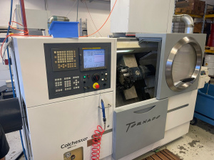 Токарный станок с ЧПУ COLCHESTER - Tornado T4 MACH-ID 8583 Производитель: COLCHESTER Тип: Tornado T4 Контроль: FANUC Год выпуска: 2006