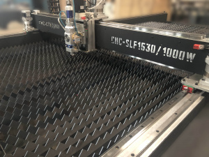 Оптоволоконный станок CNC-SLF1530S 3000W