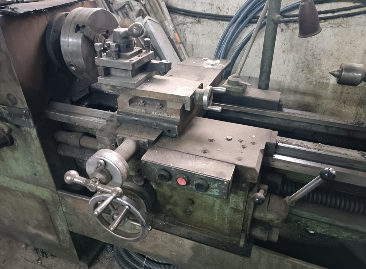 Станок токарно-винторезный cw6280e. Оборудование токаря. Токарный станок ком тех. Токарный станок ky250b новой. Тв-7 токарный станок.