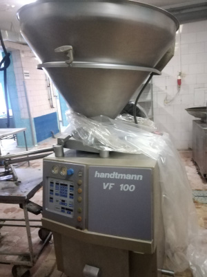 Вакуумный шприц Handtmann vf 100