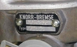 Кран уровня пола автобус Vanhool Knorr-Bremse 0424325