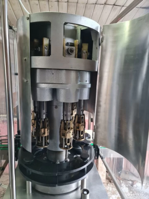 Укупорочный автомат Siem 6000 б/ч и Sicmea 9000 б/ч, Италия