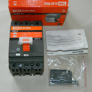 Автоматический выключатель TDM ВА88-32 3П 25А/25кА, расцепитель комбинированный термомагнитный