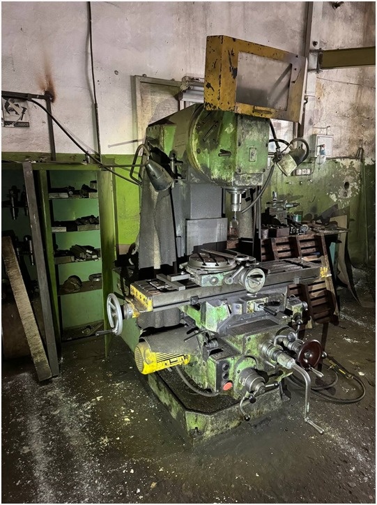 (на продажу реализую) Станок вертикальный консольно-фрезерный 6Р11 ...