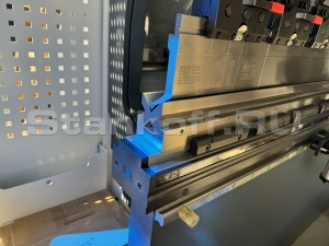 Гидравлический листогибочный пресс KRRASS PBS 400/3200 4 axis
