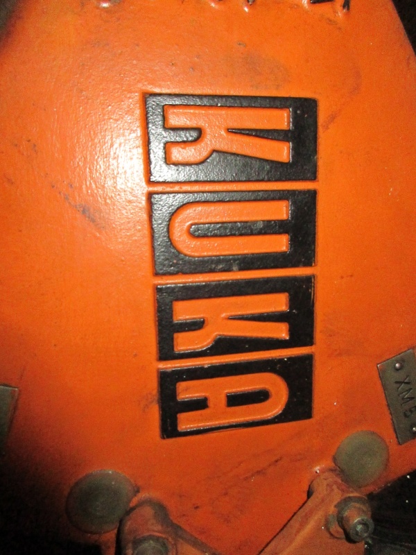 Промышленный робот KUKA