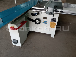 Форматно-раскроечный станок с роликовой кареткой и наклоном пильного узла Y45-3
