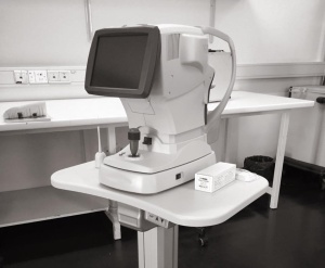 Nidek CEM-530 Specular Microscope
