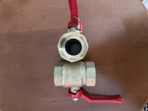 Краны шаровые, латунь Ст​андарт 220, ВР рычаг кр​асный ГАЛЛОП