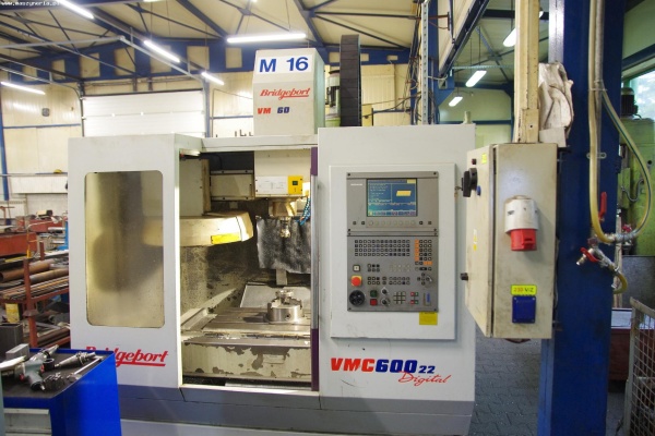 Обрабатывающий центр с ЧПУ BRIDGEPORT VMC 600/22 Digital