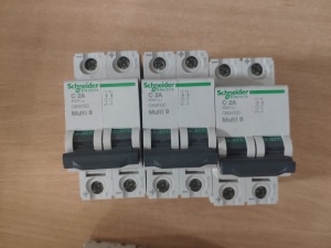 M9U21202 Выключатель автоматический C60H-DC 2П 2A C