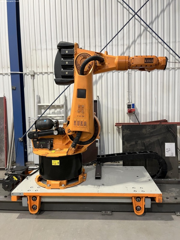 Робот KUKA KR 150-2-TJ