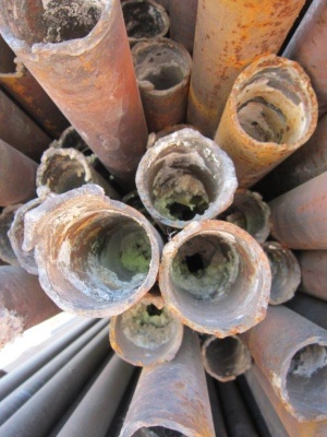 Труба металлическая диаметром 38 и 57 мм