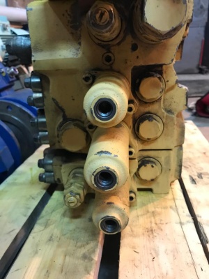 Гидрораспределитель Komatsu 723-61-31111