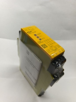 Pnoz X2.8P 24VAC/DC 3NO-1NC Реле Безопасности Pilz 777301