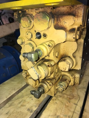 Гидрораспределитель Komatsu 723-61-31111