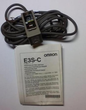 E3S-CD11 Omron Оптический датчик
