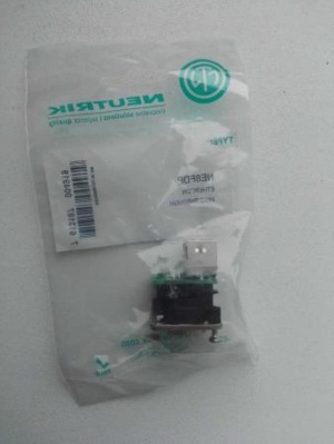 NE8FDP Neutrik Панельный разъем RJ45 проходной