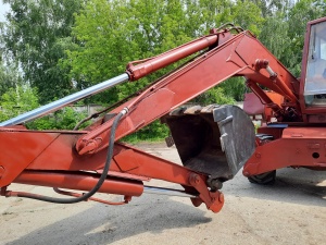 Колёсный экскаватор Case 888 BP, 1994