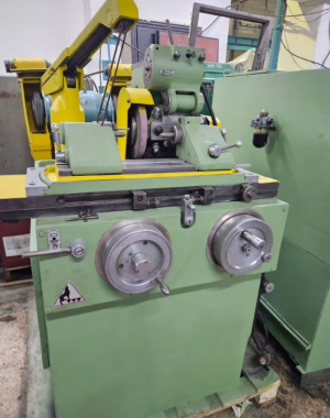 Универсальный круглошлифовальный 3В10