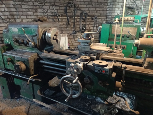 Токарный станок 1К625