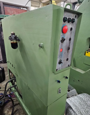 Универсальный круглошлифовальный 3В10