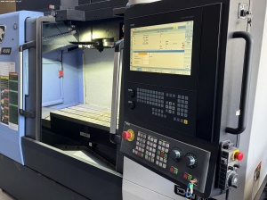 Обрабатывающий центр с ЧПУ DOOSAN DNM 4500