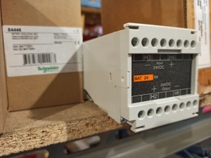 Модуль батареи 24В постоянного тока 54446 Schneider Electric