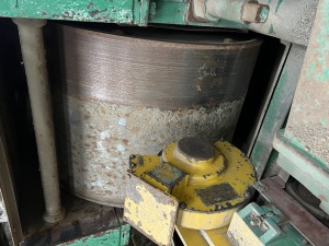 Вальцы тонкого помола, модель — MVJ 1250х800, Чехия, минимальный зазор 0,8мм., с проточными устройствами. в наличии 2 пары