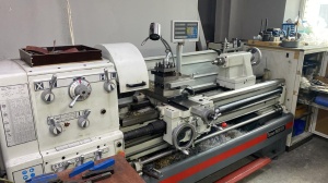 Промышленный токарный станок Metal Master Z56150 (560x1500 мм) DRO RFS