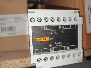 Модуль батареи 24В постоянного тока 54446 Schneider Electric
