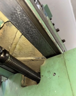 Универсальный круглошлифовальный станок 3У10А