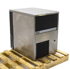 Льдогенератор (гранулы, 110кг) Brema GB 902A