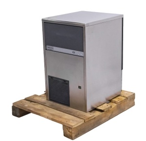 Ледогенератор (кубик, 48 кг) Brema CB 425W-Q