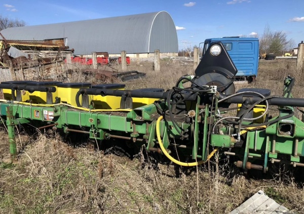 Сеялка 12-рядная John Deere