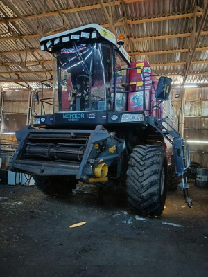 Комбайн уборки зерновых Палессе GS10