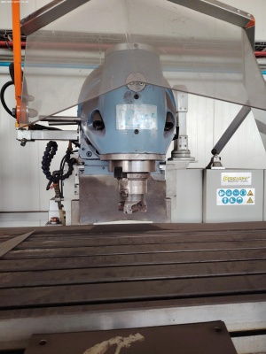 Универсальный фрезерный станок BERNARDO Variomill FU 2000E Servo